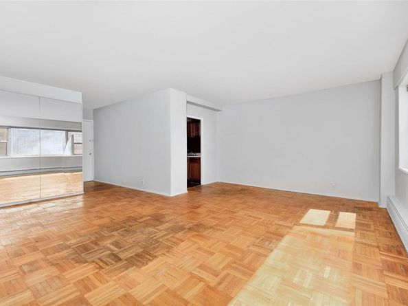 4 Fordham Hill Oval 14G, Bronx NY 10468