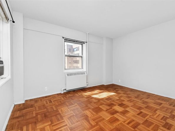 4 Fordham Hill Oval 14G, Bronx NY 10468