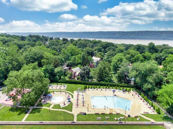 4705 Henry Hudson Parkway W 7G, Bronx NY 10471