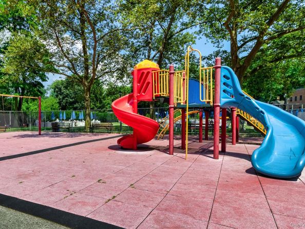 4705 Henry Hudson Parkway W 7G, Bronx NY 10471