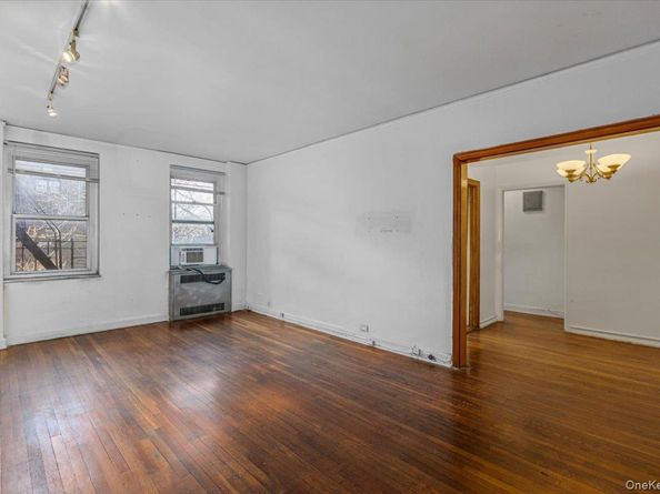 78-10 34 Avenue 4E, Jackson Heights NY 11372