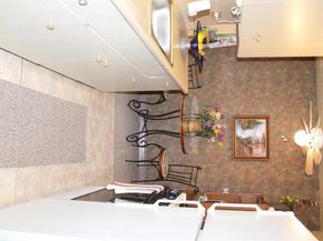 87-10 204 204 steet A62, Hollis NY 11423
