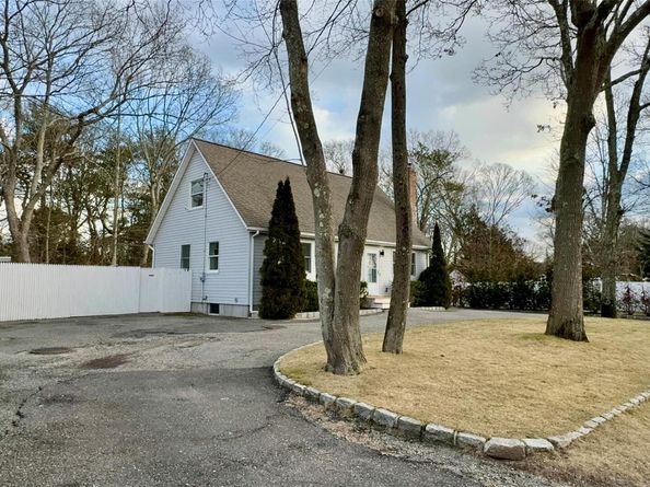 4 N Westbury Road, Hampton Bays NY 11946