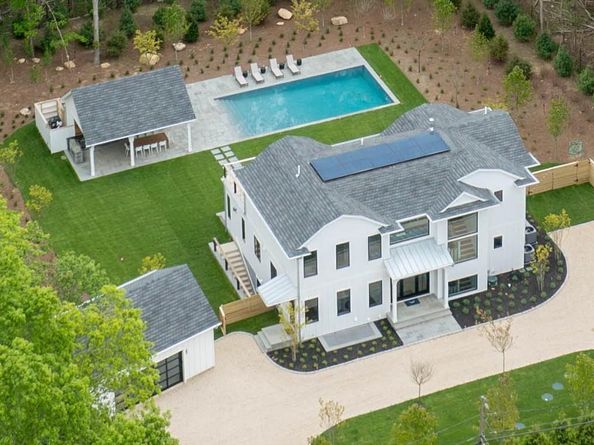 4 Dogwood Drive, East Hampton NY 11937
