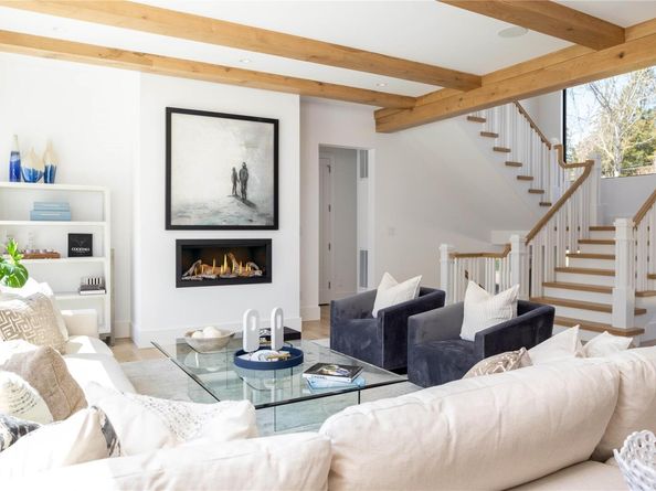 4 Dogwood Drive, East Hampton NY 11937