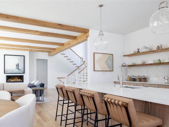 4 Dogwood Drive, East Hampton NY 11937