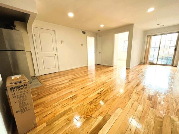 104-27 38 Avenue 1B, Corona NY 11368
