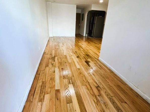 104-27 38 Avenue 1B, Corona NY 11368