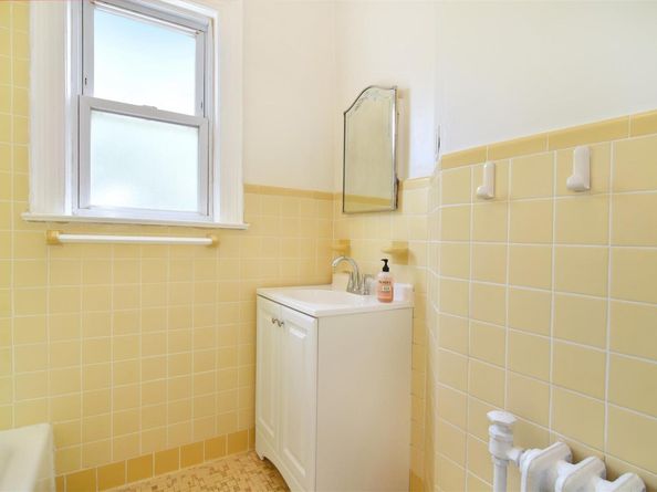 19 Primrose Avenue, Mount Vernon NY 10552