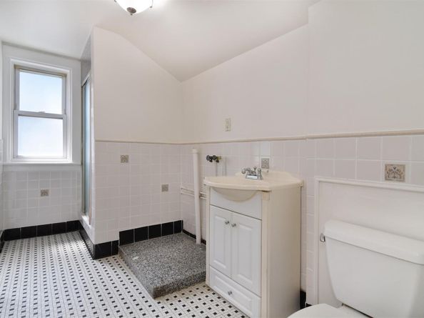 19 Primrose Avenue, Mount Vernon NY 10552