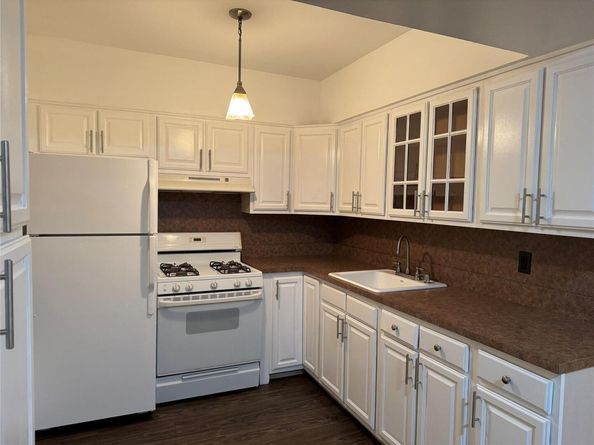 1725 Edison Avenue 2D, Bronx NY 10461
