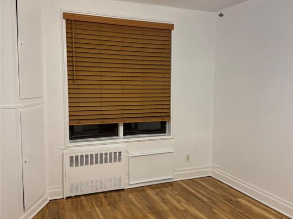 1725 Edison Avenue 2D, Bronx NY 10461