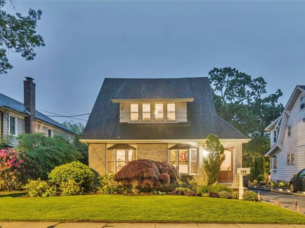 110 Driscoll Avenue, Rockville Centre NY 11570