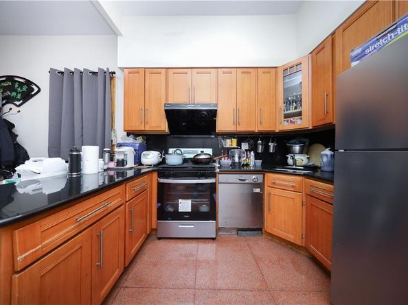 462 52nd Street 2D, Brooklyn NY 11220