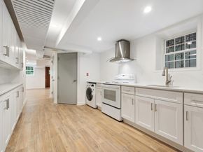 64-23 Alderton Street PH, Rego Park NY 11374