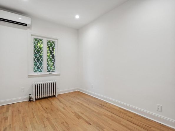 64-23 Alderton Street PH, Rego Park NY 11374
