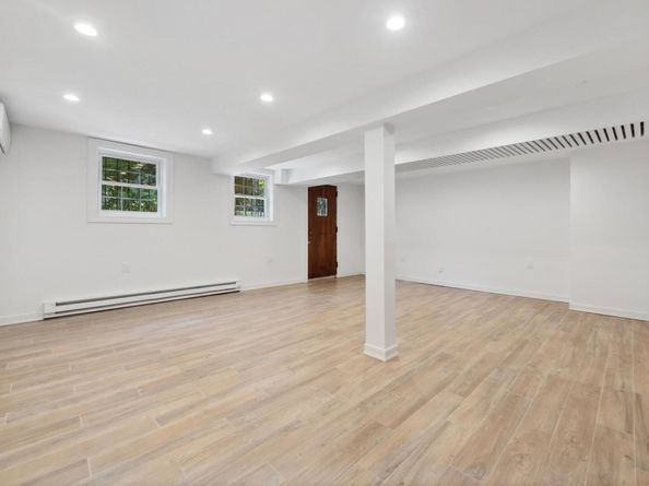 64-23 Alderton Street PH, Rego Park NY 11374