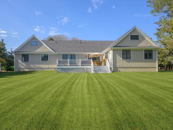 26 Tuthill Lane, Remsenburg NY 11960