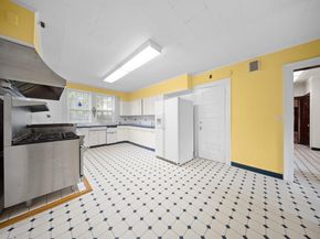 10-08 Shore Road, Douglaston NY 11363