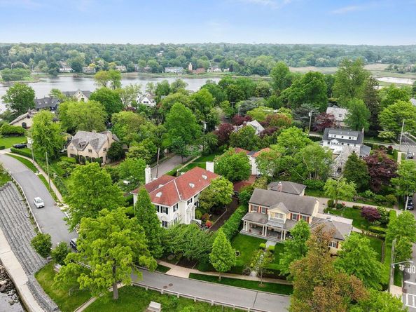 10-08 Shore Road, Douglaston NY 11363