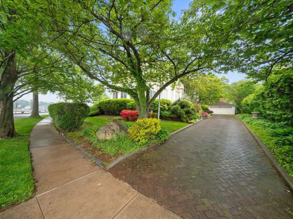 10-08 Shore Road, Douglaston NY 11363