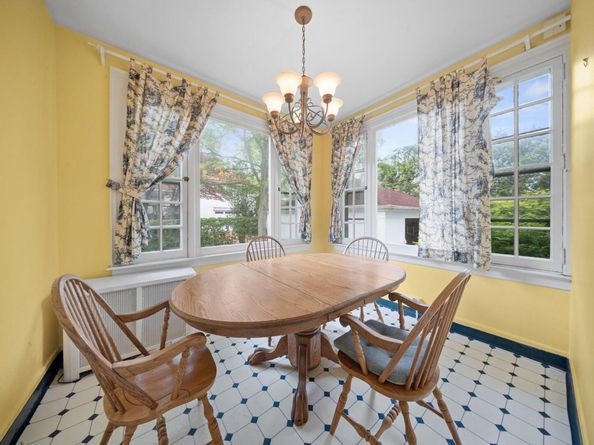 10-08 Shore Road, Douglaston NY 11363