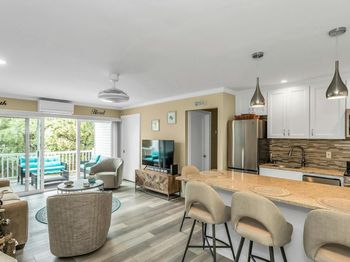 281 Dune Road