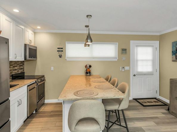 281 Dune Road 18a, Westhampton Beach NY 11978