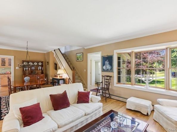 43 Hill Street, Wading River NY 11792