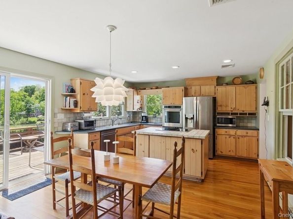43 Hill Street, Wading River NY 11792