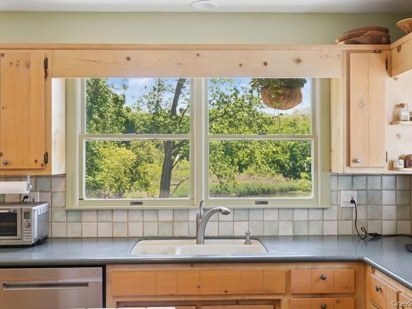 43 Hill Street, Wading River NY 11792