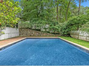 60 Reid Avenue, Port Washington NY 11050