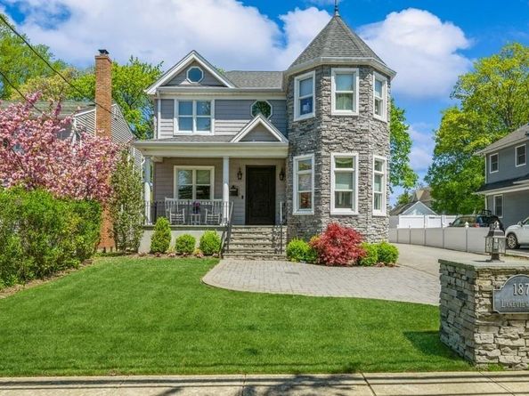 187 Lakeview Avenue, Rockville Centre NY 11570