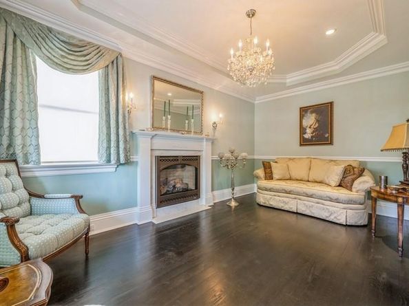 187 Lakeview Avenue, Rockville Centre NY 11570