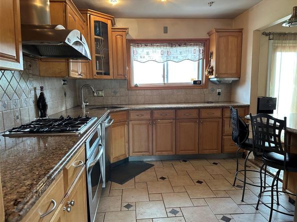 919 Pinelake Drive, West Hempstead NY 11552
