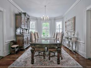 89 Duck Pond Road, Glen Cove NY 11542