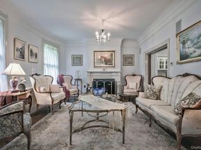 89 Duck Pond Road, Glen Cove NY 11542