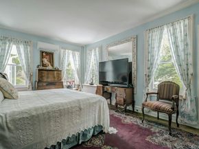 89 Duck Pond Road, Glen Cove NY 11542