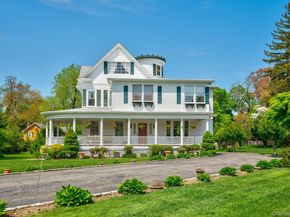 89 Duck Pond Road, Glen Cove NY 11542
