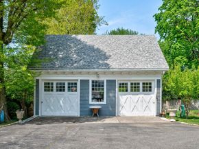 89 Duck Pond Road, Glen Cove NY 11542