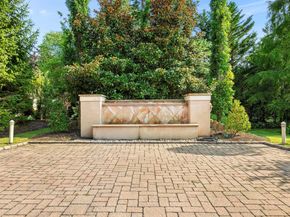 5 Glen Hill Court, Dix Hills NY 11746