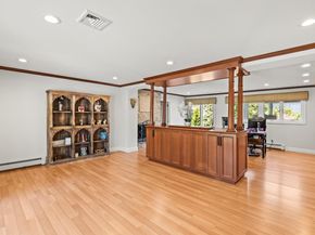 5 Glen Hill Court, Dix Hills NY 11746
