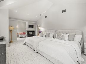 5 Glen Hill Court, Dix Hills NY 11746