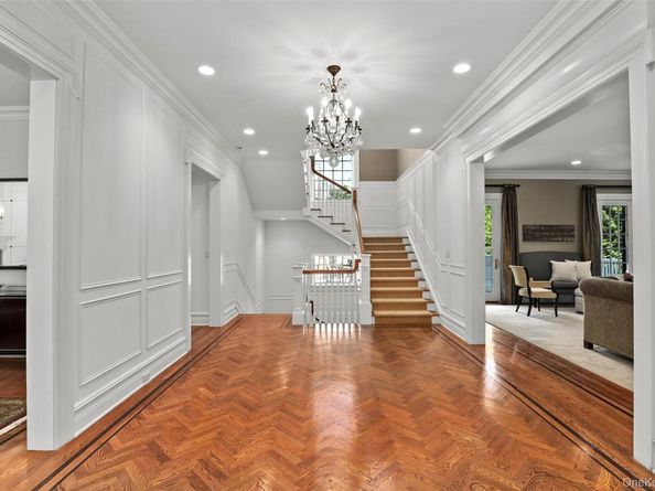 17 Cooper Road, Scarsdale NY 10583