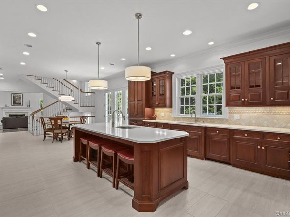17 Cooper Road, Scarsdale NY 10583
