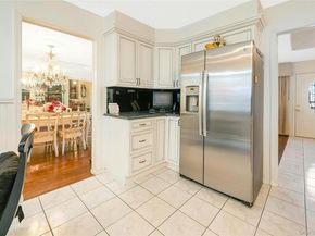 2 Goldfield Street, Melville NY 11747