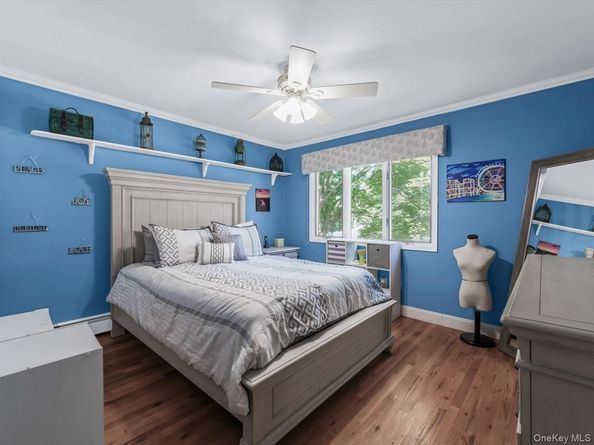 4298 Express Drive N, Ronkonkoma NY 11779