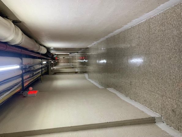 89-15 Parsons Boulevard 15L, Jamaica NY 11432