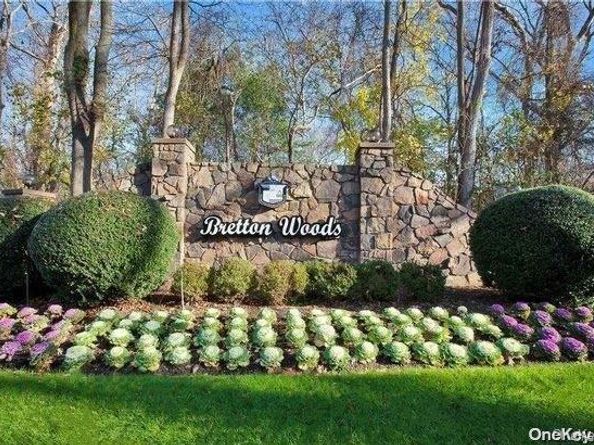 729 Hilltop Court 729, Coram NY 11727