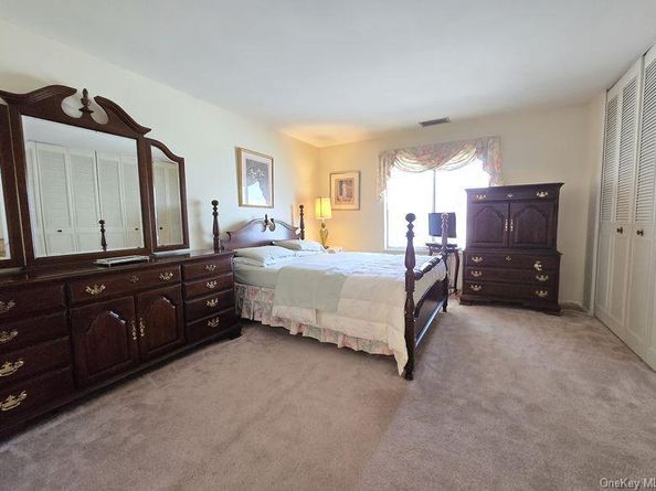 729 Hilltop Court 729, Coram NY 11727